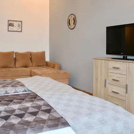 Viola Apartman Pécs Exterior photo