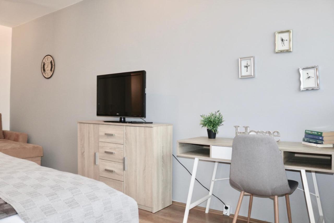 Viola Apartment Pecs